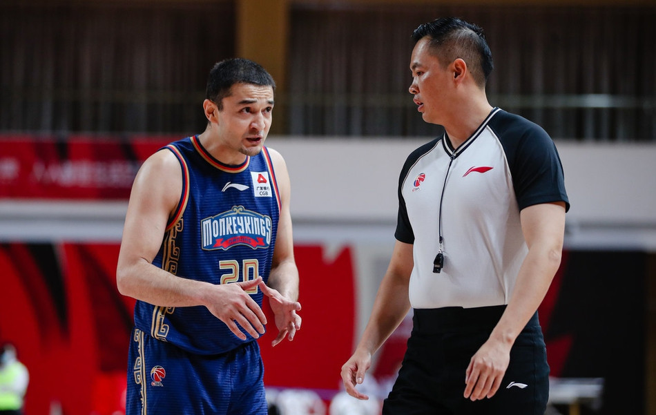 风云突变里昂集结日完成体检；国王杯版图或变；压力陡增；资深球员宣示担当的简单介绍