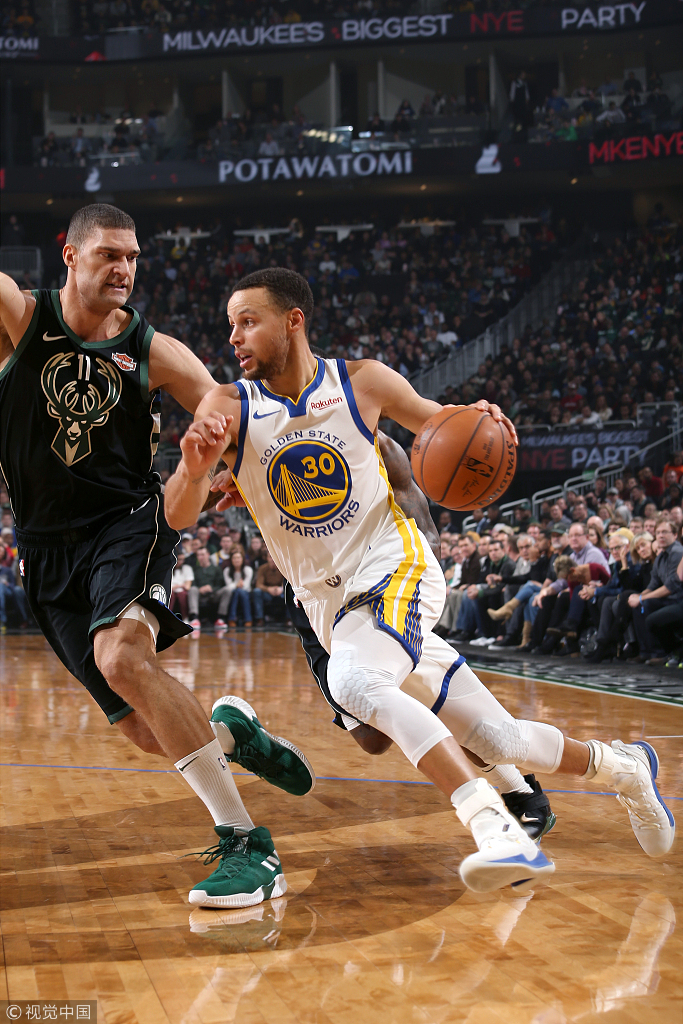 NBA常规赛倒计时,托特纳姆今晚手感冰凉,细节引发关注,球迷炸锅,更衣室氛围转暖的简单介绍 NBA常规赛倒计时,托特纳姆今晚手感冰凉,细节引发关注,球迷炸锅,更衣室氛围转暖的简单介绍