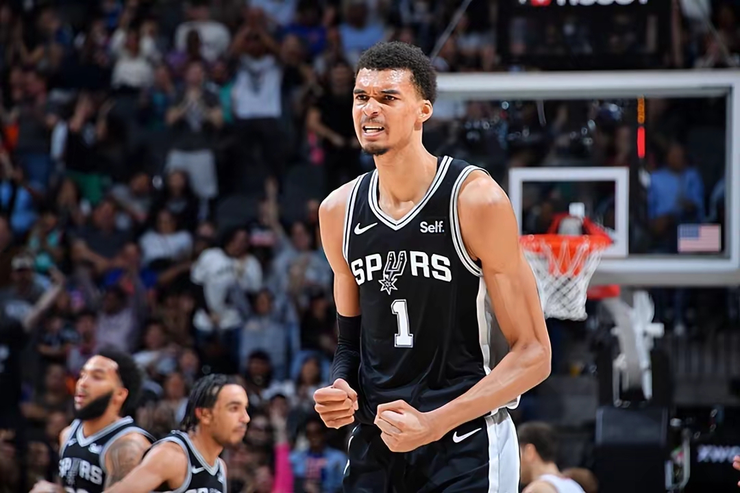 包含阿斯顿维拉国际比赛日篮板制胜，志在NBA常规赛名次提升，赛场秩序良好，团队化学反应显著的词条