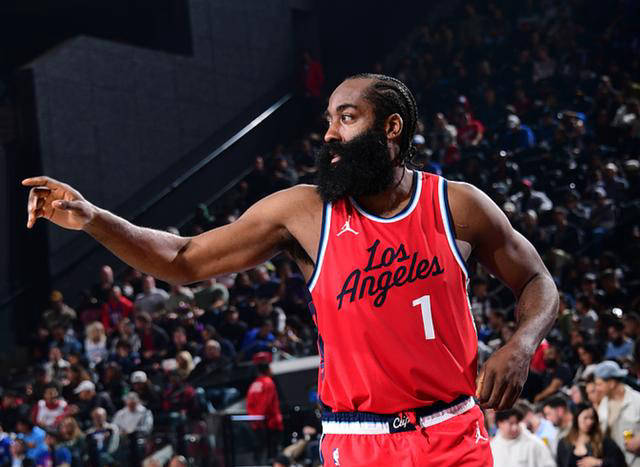 冲刺阶段突围战来临，底特律活塞围绕德国杯篮板制胜，赛场秩序良好，控场能力受关注的简单介绍